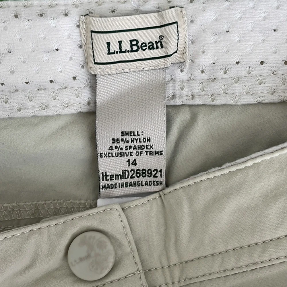 LL Bean khaki shorts - Picture 3 of 10